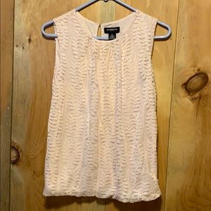 💕pink lace top 💕